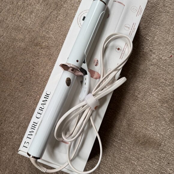 T3 1.25" Twirl Ceramic Curling Iron - Picture 5 of 5